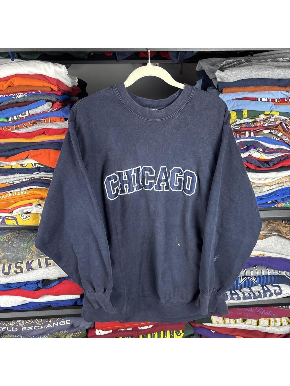 Vintage Y2K Chicago Embroidered Crewneck Sweatshirt MV Sport Navy Blue Sz XL